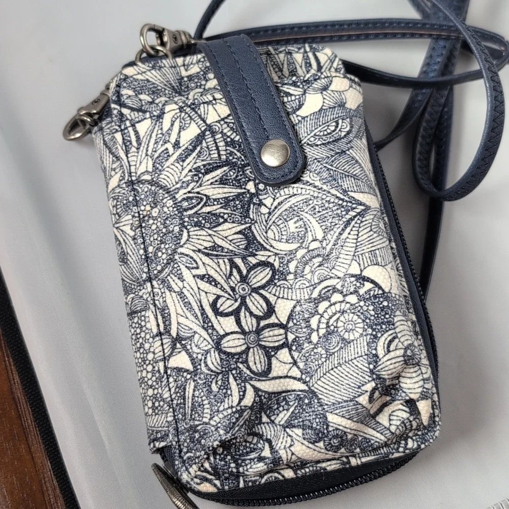 Sakroots Small Phone Crossbody Bag Cobalt Spirit Desert